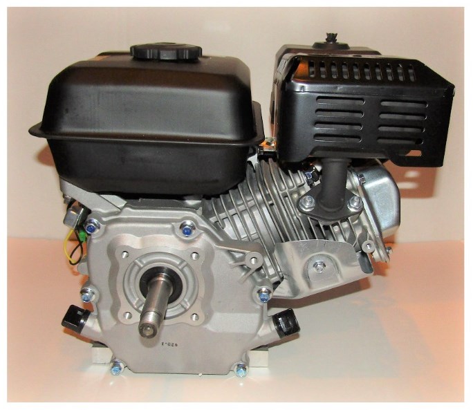 Двигатель бензиновый ТСС KM210C-W Для топливной системы